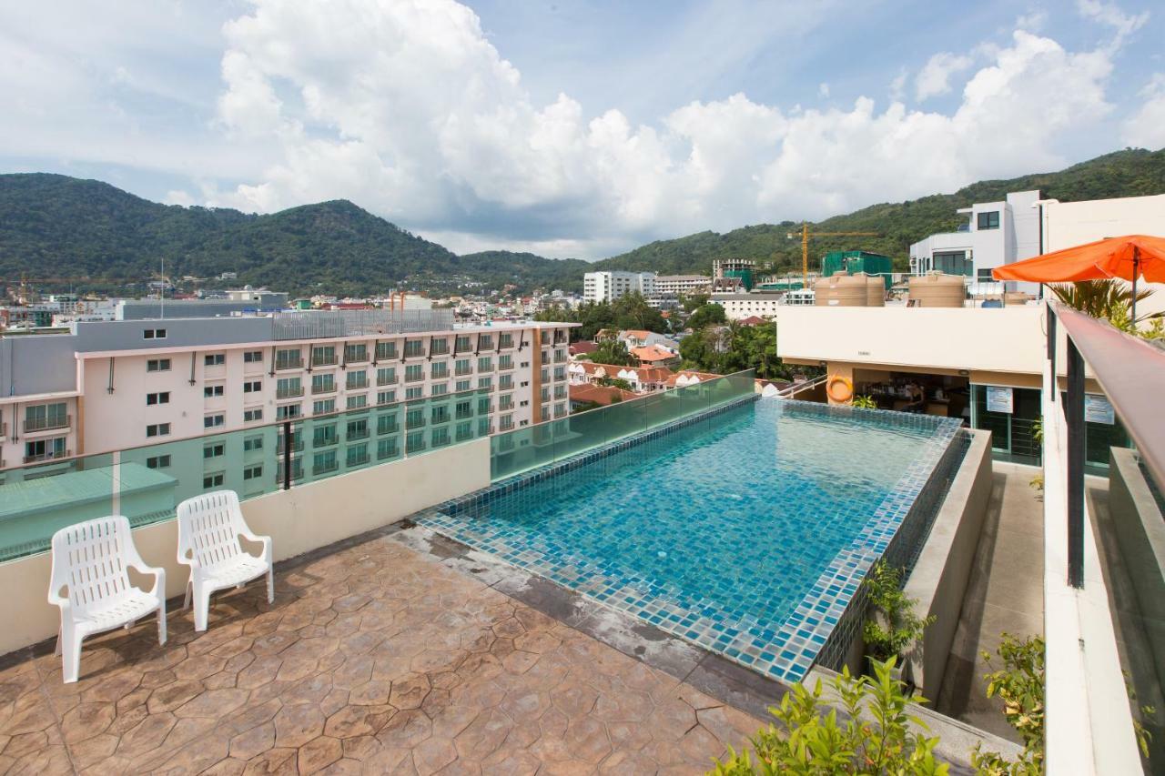 Hemingways Silk Hotel Patong Exterior photo